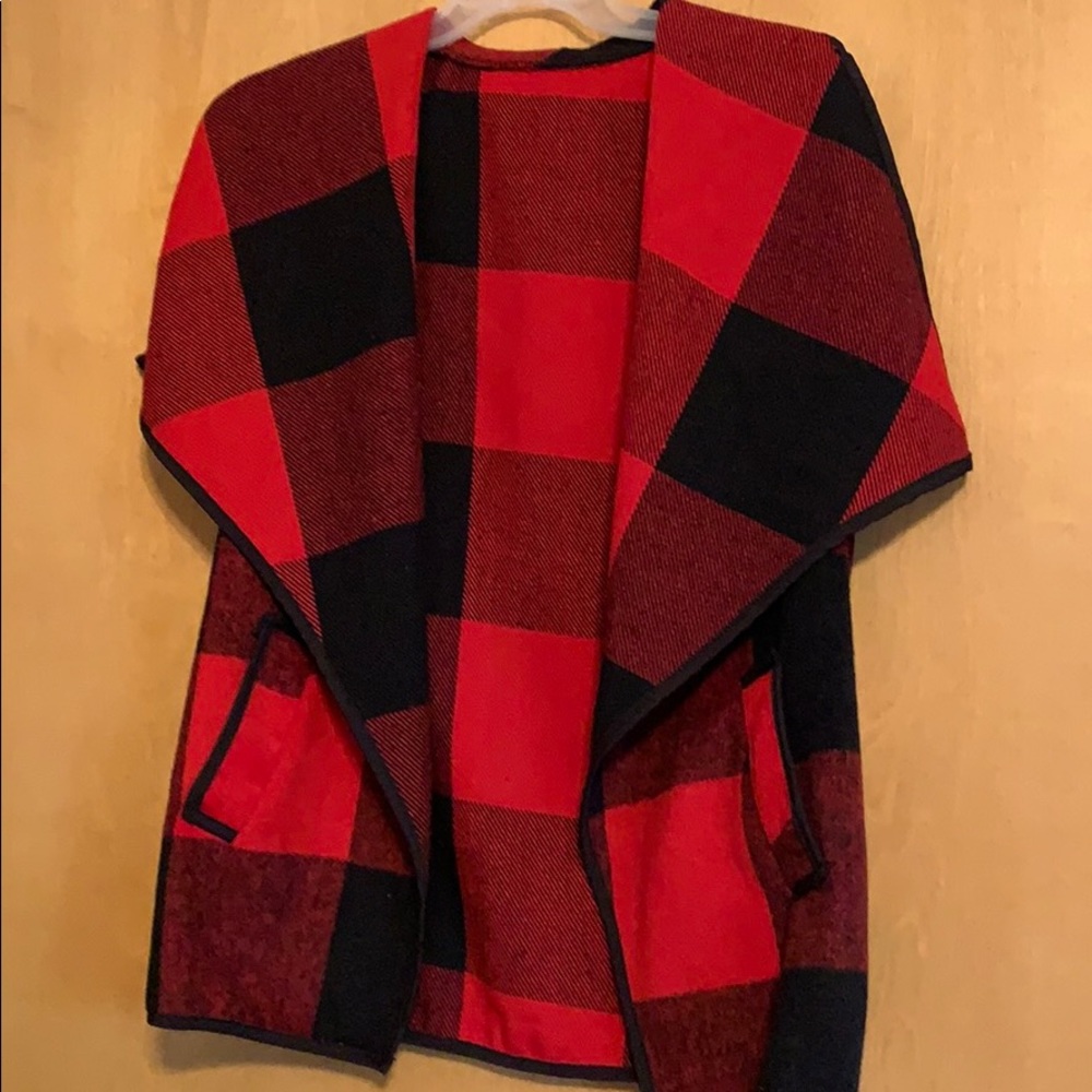 Buckle red and black vest